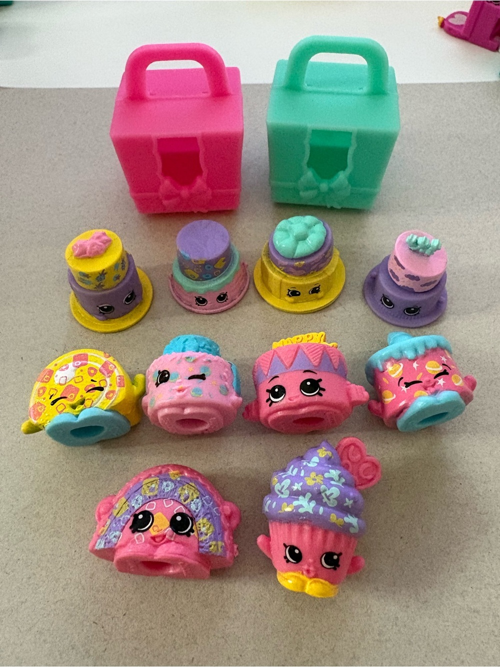 Shopkins 10/24 Lost Edition and Gift Box Accessories - Target Exclusive